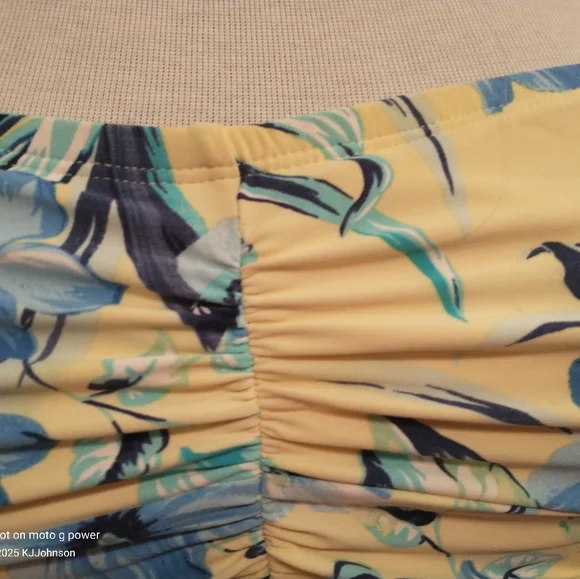 Beach House Swim Top Tankini in Floral Print Size 16 - Picture 2 of 5